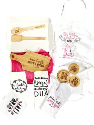 Create a fun kitchen gift basket in a colander. #GiftIdea  #TargetInnerCircle #TargetBlackFriday | Kitchen gift baskets, Gift baskets, Kitchen  gift